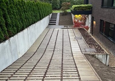 Aanleg en beplanting tuin met irrigatie - afbeelding 1